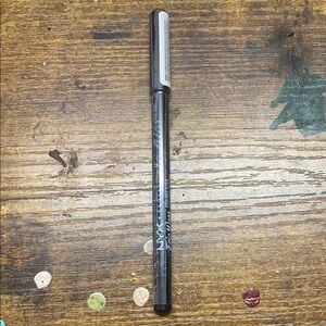 NYX Black Eyeliner Pen